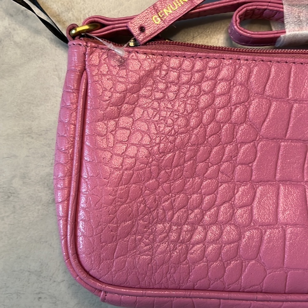 Zara Assots Genuine Leather CrocPatterned NWT shoulder bag Pink/ Gold hardware - Picture 6 of 14